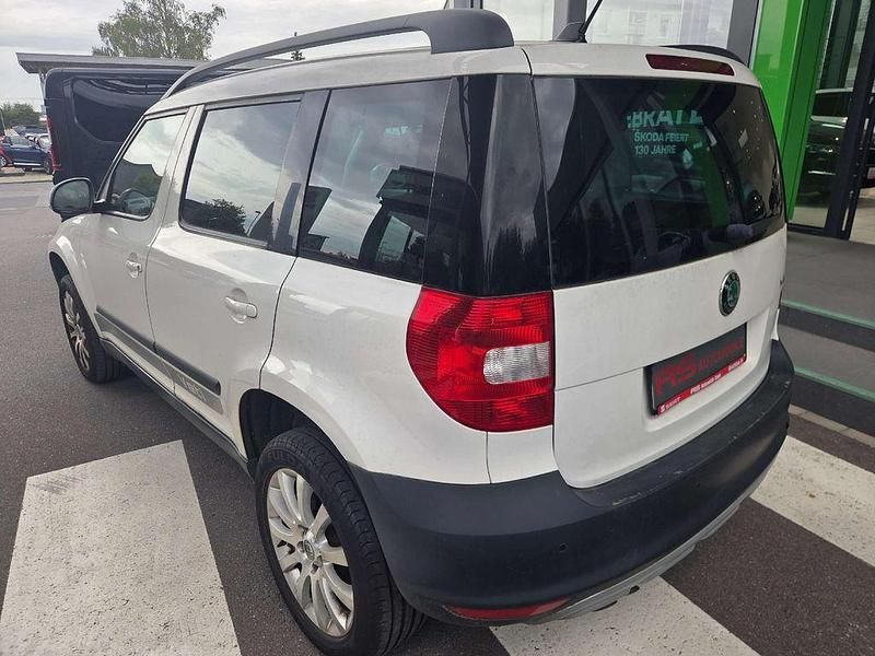 Gebraucht Skoda Yeti Elegance 122 PS (89 kW) 2013 Weiß SUV