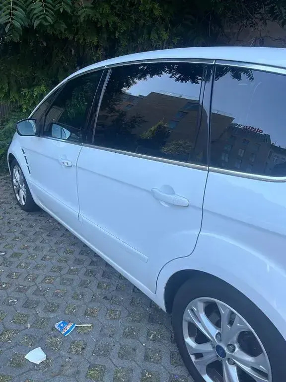 Gebraucht Ford S-MAX Titanium 200 PS (147 kW) 2013 Weiß Van / Kleinbus