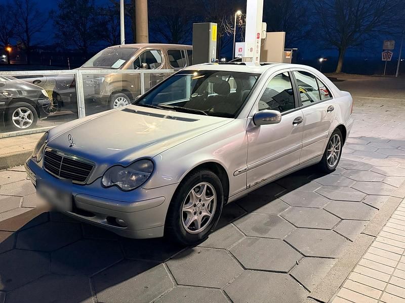 Gebraucht Mercedes C180 143 PS (105 kW) 2003 Grau Limousine