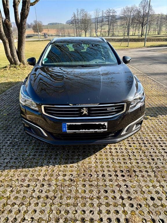 Gebraucht Peugeot 508 Active 150 PS (110 kW) 2015 Braun Kombi