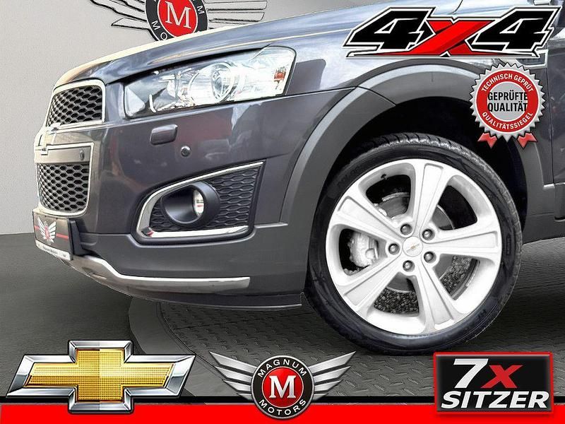 Grau Gebraucht 2014 Chevrolet Captiva LTZ SUV | 10.990 € (Etwas zu teuer) - Bild 1/4
