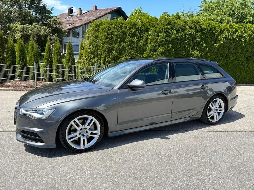 Gebraucht Audi A6 Sport 218 PS (160 kW) 2015 Grau Kombi