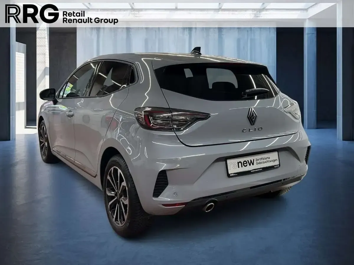 Gebraucht Renault Clio V Techno 91 PS (66 kW) 2025 Rafalegrau Limousine