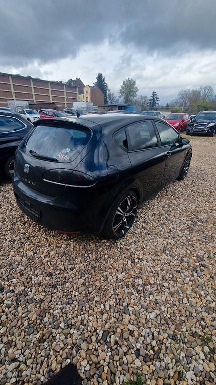 Gebraucht Seat Leon Stylance 140 PS (102 kW) 2007 Schwarz Kleinwagen