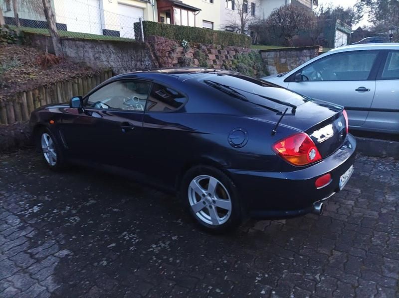 Blau Gebraucht 2005 Hyundai Coupé Coupé | 1.499 € (Guter Preis) - Bild 1/4
