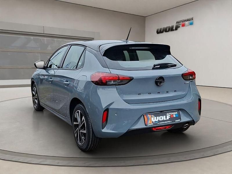 Neu Opel Corsa 110 PS (80 kW) 2025 Grafik grau Limousine