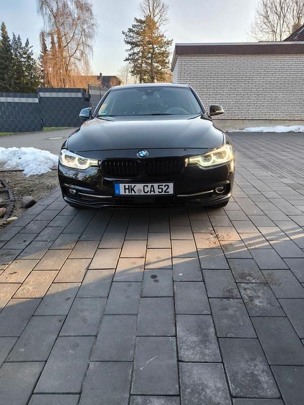 Gebraucht BMW 320 Sport Line 190 PS (139 kW) 2019 Schwarz Kombi