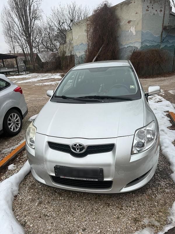 Gebraucht Toyota Auris 97 PS (71 kW) 2007 Silber Kleinwagen