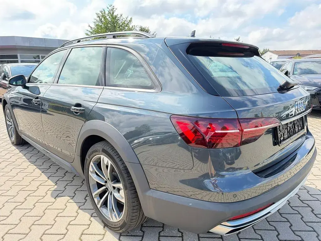 Gebraucht Audi A4 Allroad Sport 190 PS (139 kW) 2020 Grau Kombi