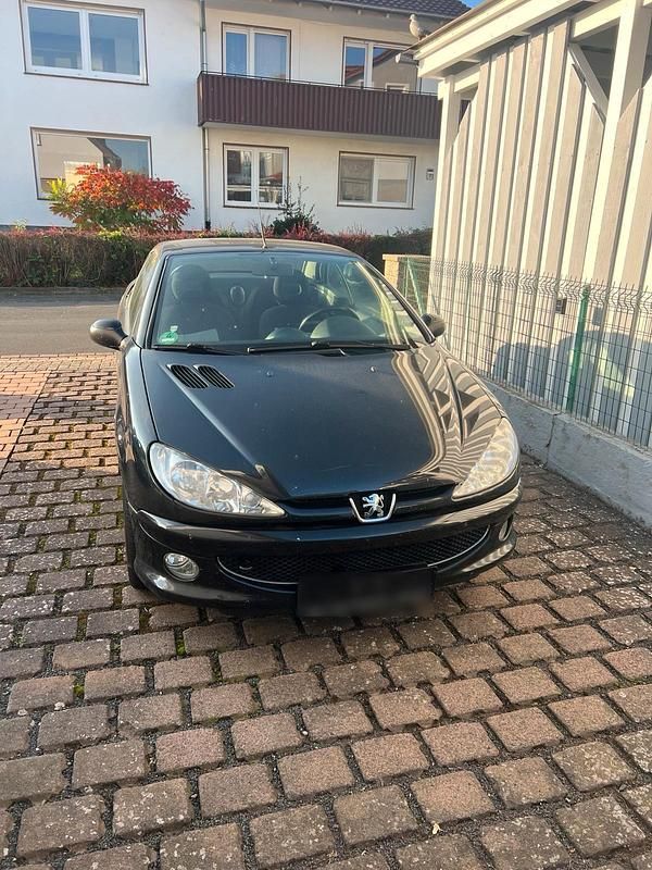 Gebraucht Peugeot 206 CC 110 PS (80 kW) 2003 Schwarz Cabrio