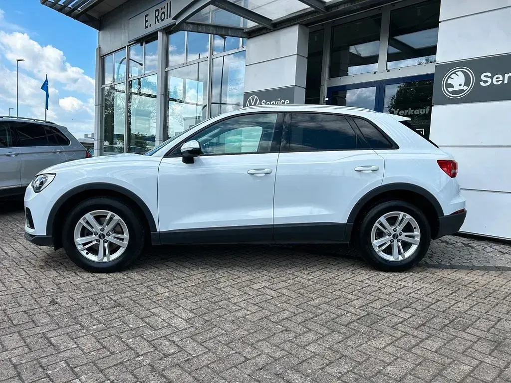 Gebraucht Audi Q3 Basis 150 PS (110 kW) 2021 Weiß SUV