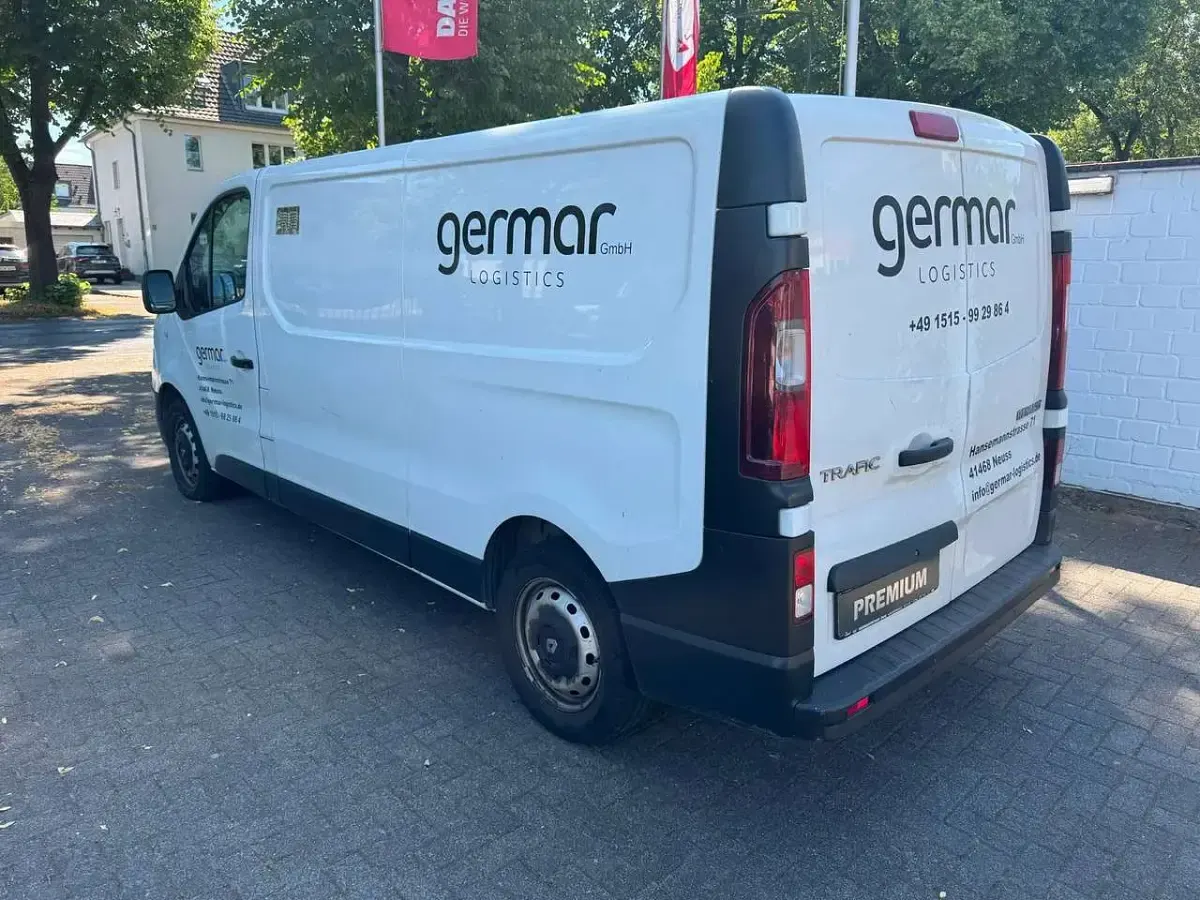 Gebraucht Renault Trafic Komfort 121 PS (88 kW) 2019 Gletscherweiss Van / Kleinbus