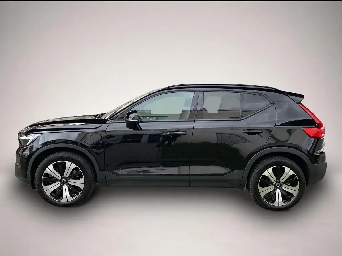 Gebraucht Volvo XC40 Plus 261 PS (191 kW) 2022 Manufacturer SUV