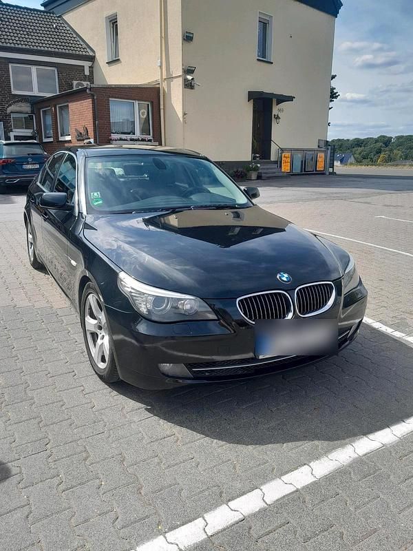 Gebraucht BMW 530 235 PS (172 kW) 2009 Schwarz Limousine