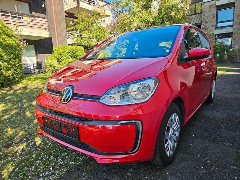 Second-hand VW e-up! 61 kW (83 CP) 2021 Roșu Hatchback