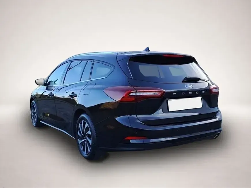 Gebraucht Ford Focus Titanium 125 PS (91 kW) 2024 Schwarz