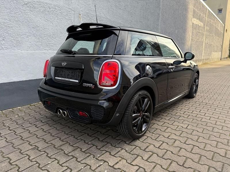 Gebraucht Mini Cooper S 192 PS (141 kW) 2019 Schwarz Kleinwagen