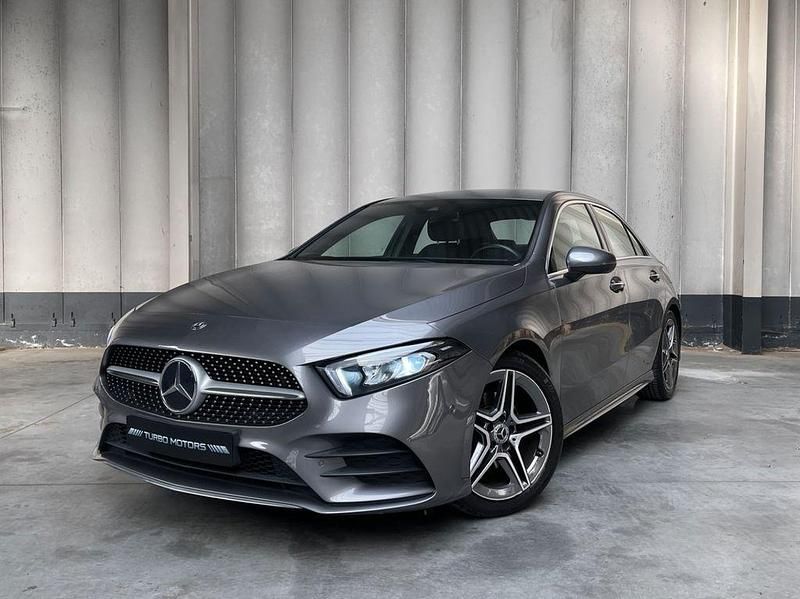 Gebraucht Mercedes A200 163 PS (119 kW) 2019 Grau Limousine