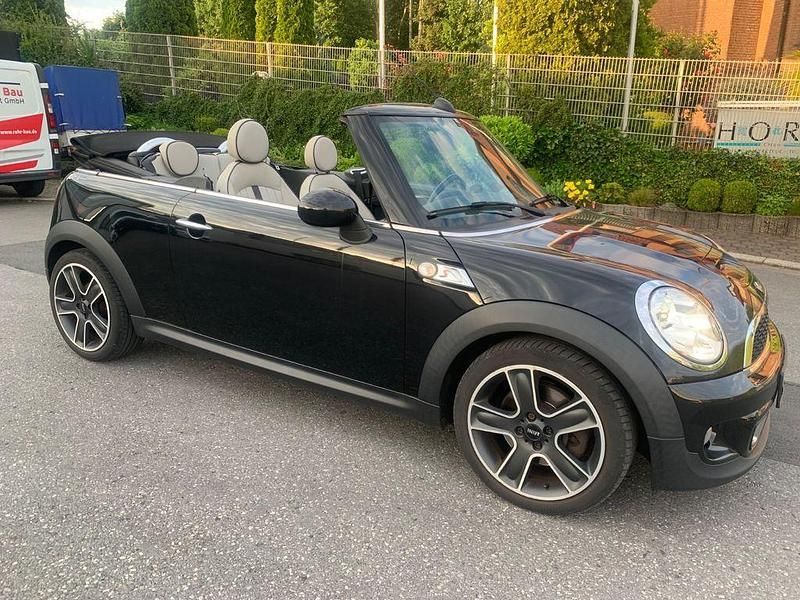 Schwarz Gebraucht 2014 Mini Cooper S Cabriolet Cabrio | 9.999 € (Etwas zu teuer) - Bild 1/4
