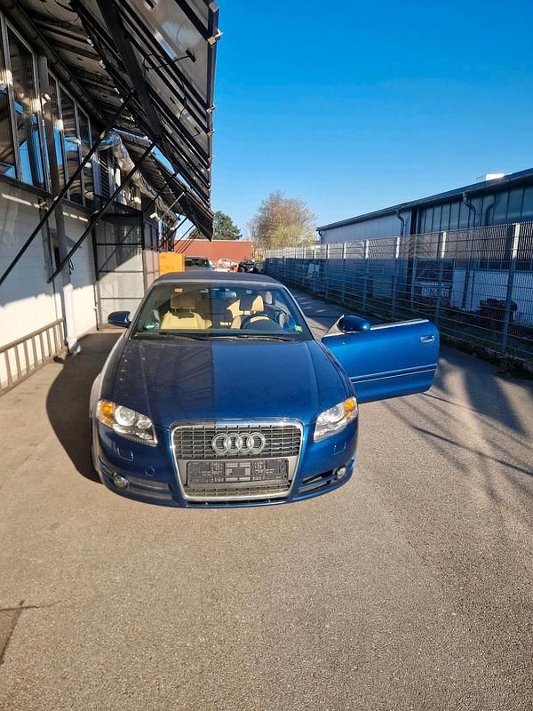 Gebraucht Audi A4 Cabriolet 170 PS (125 kW) 2006 Blau Cabrio