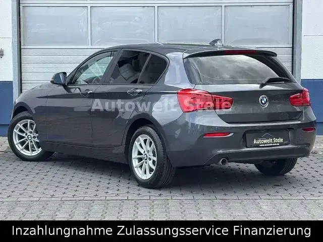 Gebraucht BMW 118 Sport Line 150 PS (110 kW) 2017 Grau Limousine