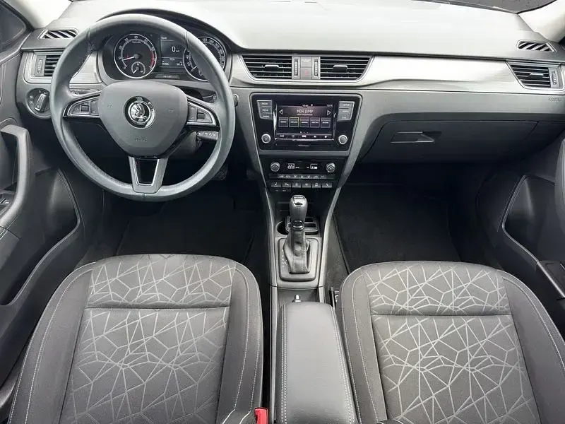 Gebraucht Skoda Rapid Clever 125 PS (91 kW) 2018 Grau Kleinwagen