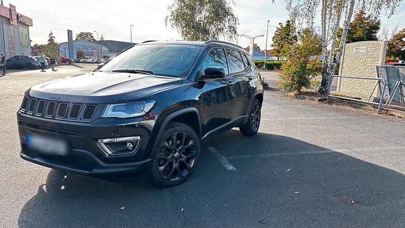 Schwarz Gebraucht 2021 Jeep Compass SUV | 22.000 € (Superpreis) - Bild 1/4