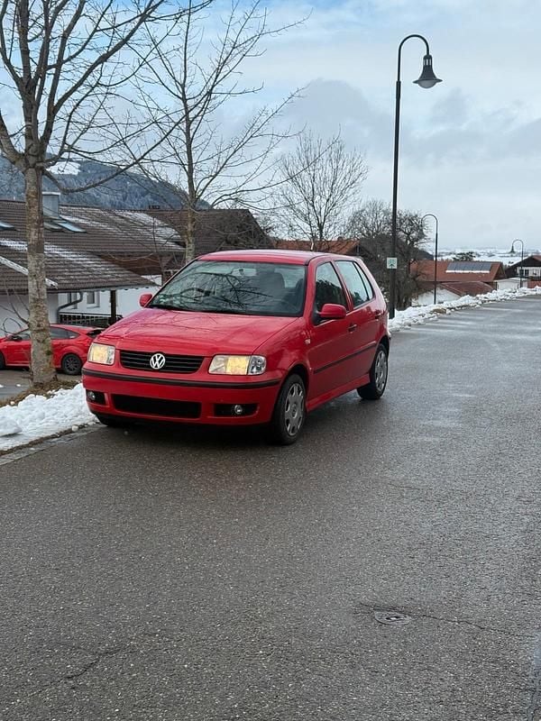 Gebraucht VW Polo 60 PS (44 kW) 2001 Rot Limousine