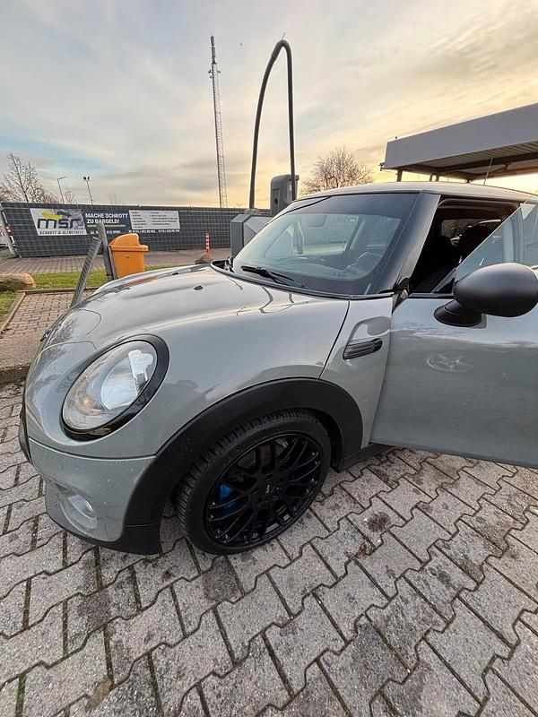 Gebraucht Mini ONE 102 PS (75 kW) 2017 Grau Kleinwagen