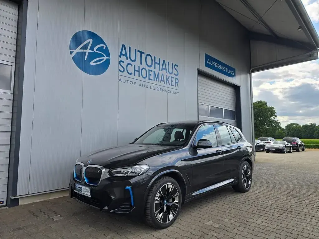 Gebraucht BMW iX3 Impressive 210 kW (286 PS) 2023 Grau SUV