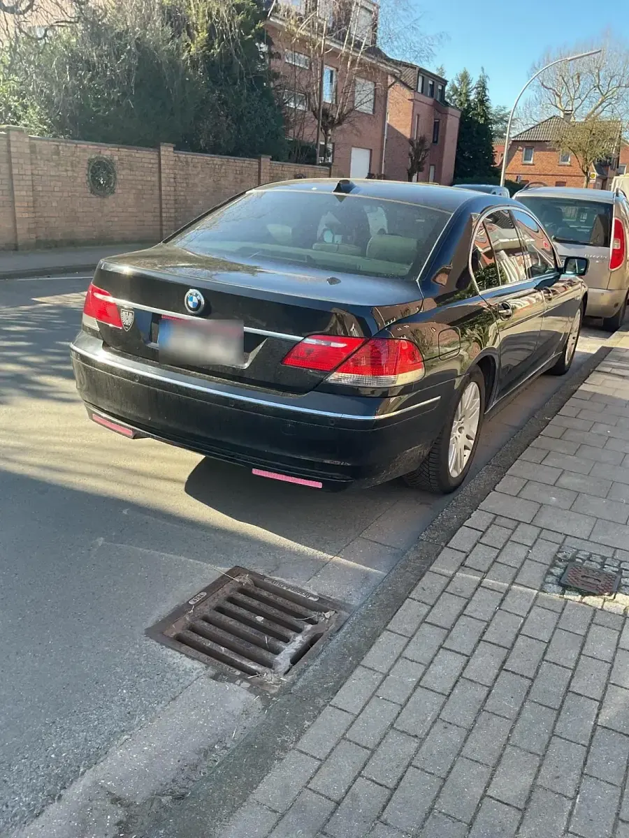 Gebraucht BMW 760 447 PS (328 kW) 2007 Schwarz Limousine
