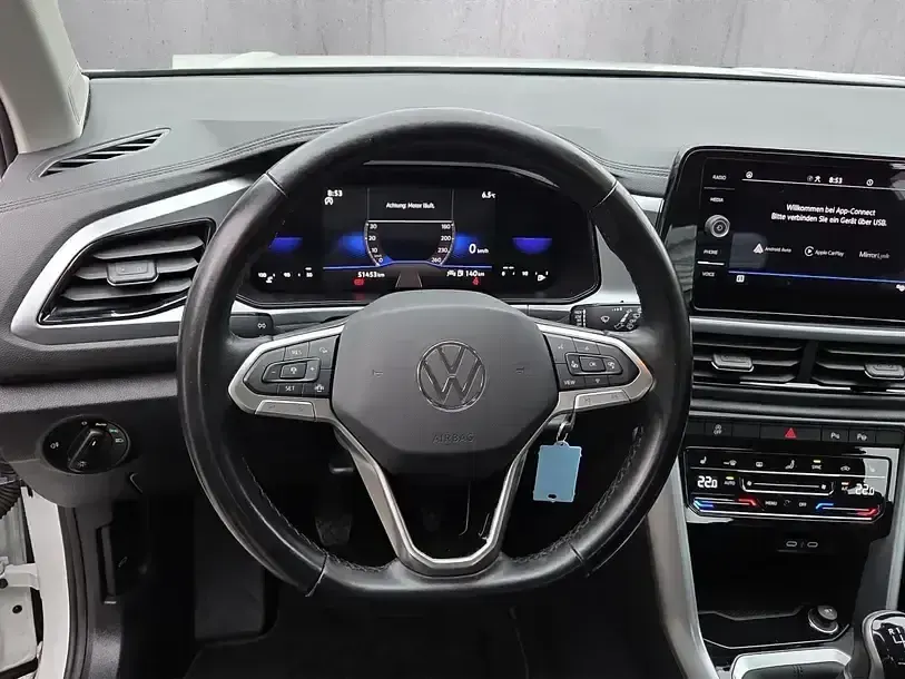 Gebraucht VW T-Roc Life 110 PS (80 kW) 2023 Pure white SUV