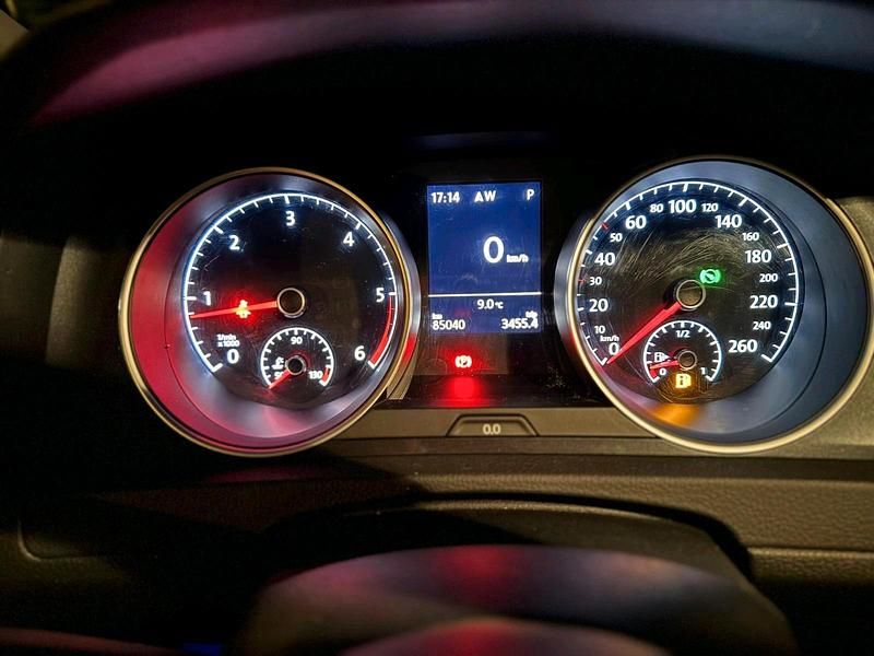 Gebraucht VW Golf VII 150 PS (110 kW) 2019 Weiß Kombi