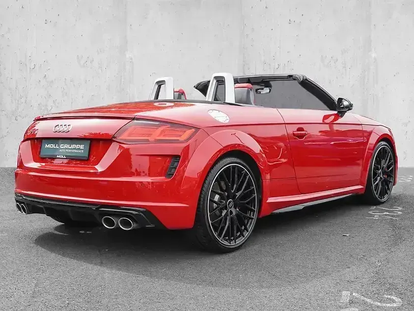 Gebraucht Audi TT Roadster Design 320 PS (235 kW) 2022 Tangorot metallic/verdeckfarbe Cabrio