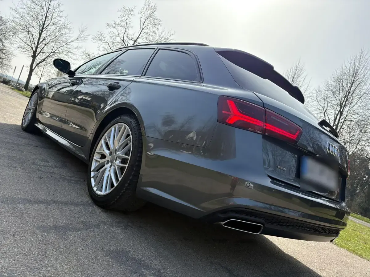 Używany Audi A6 S-Line 320 KM (235 kW) 2018 Szary Kombi