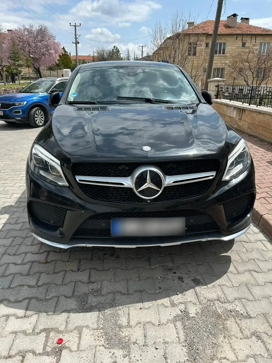 Gebraucht Mercedes GLE350 258 PS (189 kW) 2015 Schwarz SUV