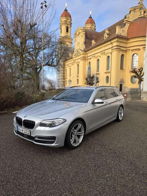 Gebraucht BMW 525 Luxury Line 218 PS (160 kW) 2016 Silber Kombi
