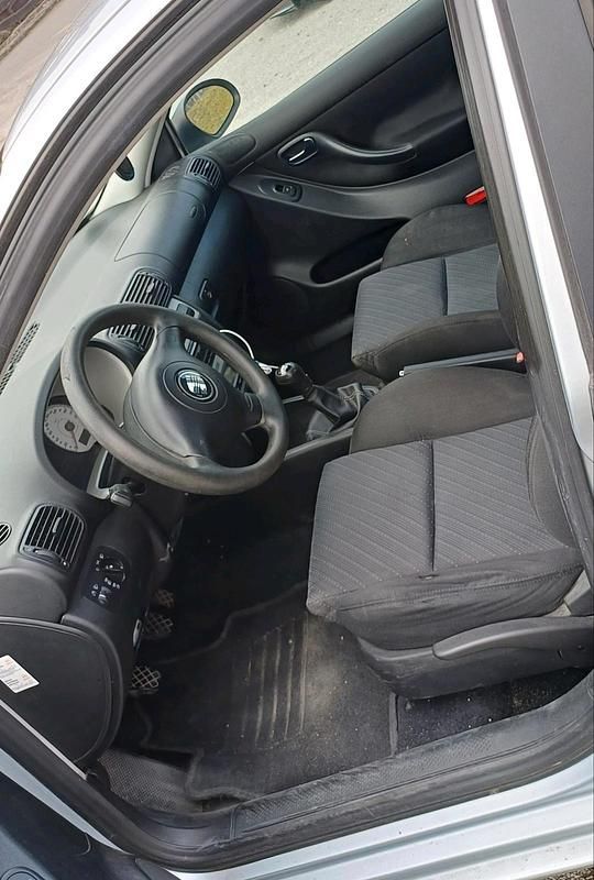 Gebraucht Seat Leon 101 PS (74 kW) 2006 Silber Kleinwagen