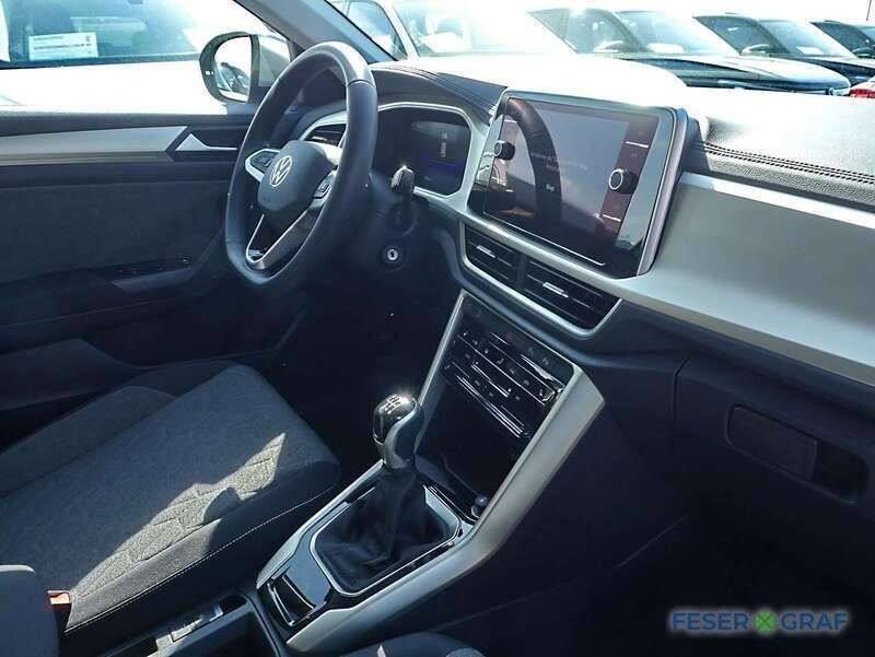 Gebraucht VW T-Roc Move 150 PS (110 kW) 2024 Pyrit silber metallic SUV