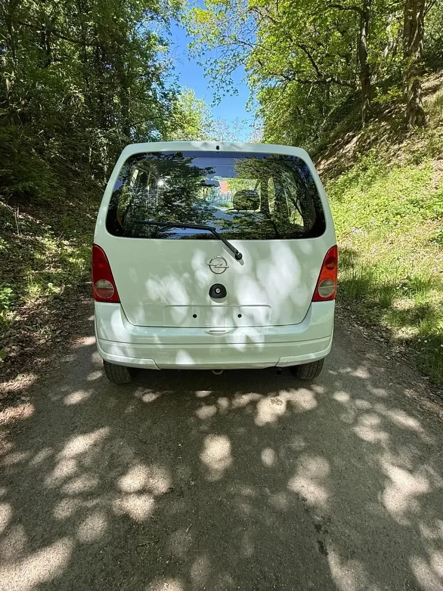 Gebraucht Opel Agila 60 PS (44 kW) 2005 Weiß Van / Kleinbus