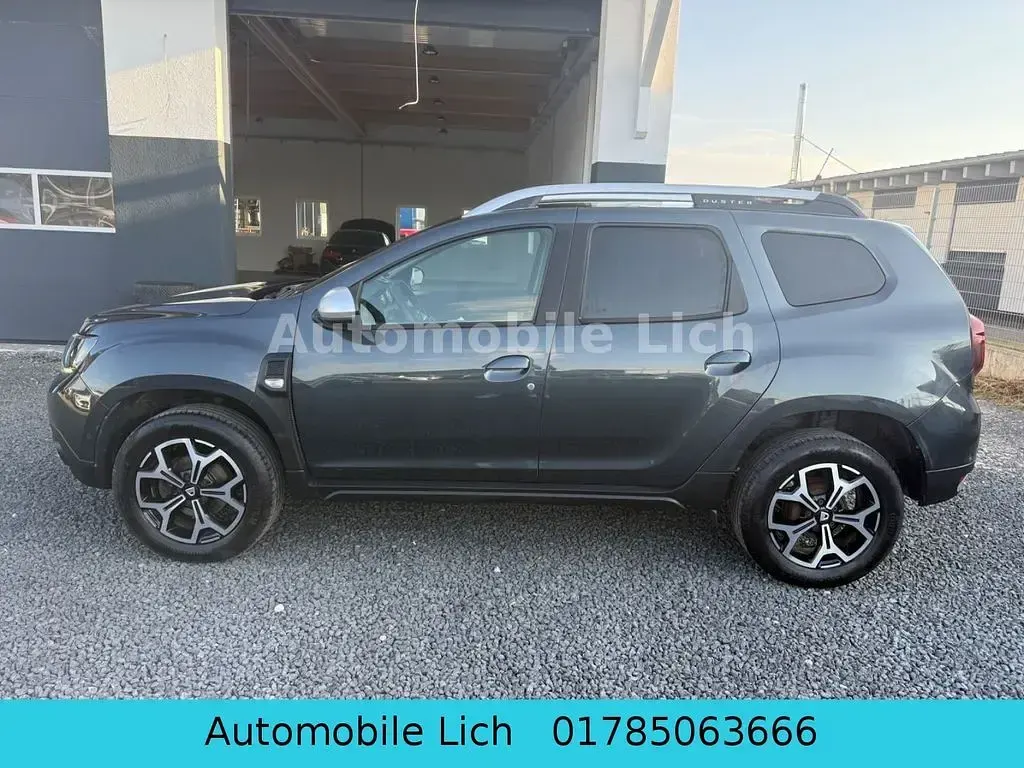 Gebraucht Dacia Duster Prestige 131 PS (96 kW) 2019 Grau SUV