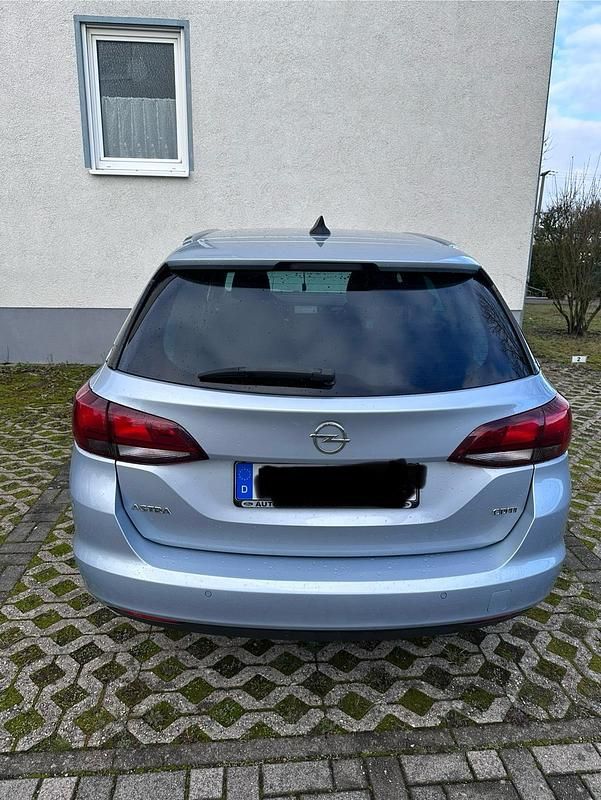 Blau Gebraucht 2016 Opel Astra Kombi | 6.500 € (Fairer Preis) - Bild 1/4