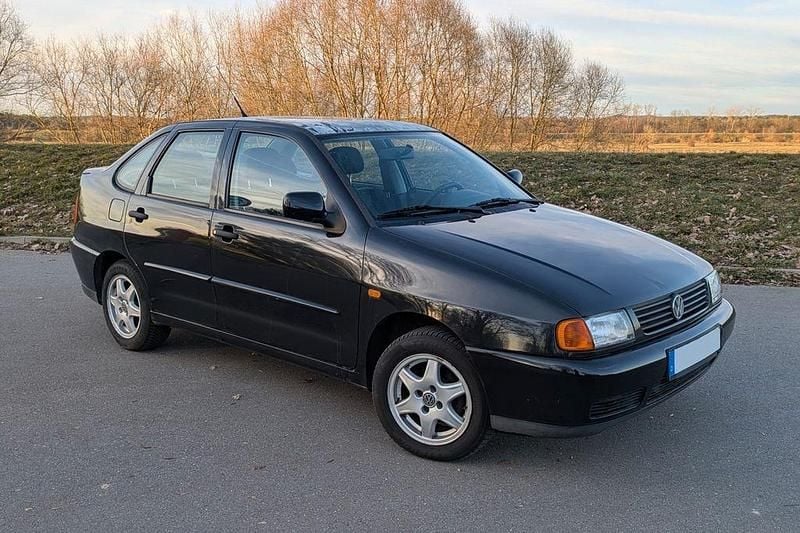 Gebraucht VW Polo Classicline 60 PS (44 kW) 1998 Schwarz Limousine
