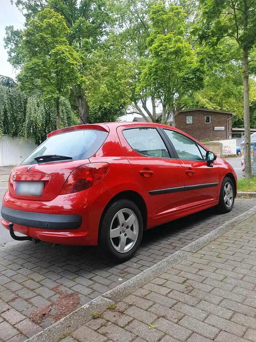 Gebraucht Peugeot 207 84 PS (61 kW) 2008 Rot Limousine