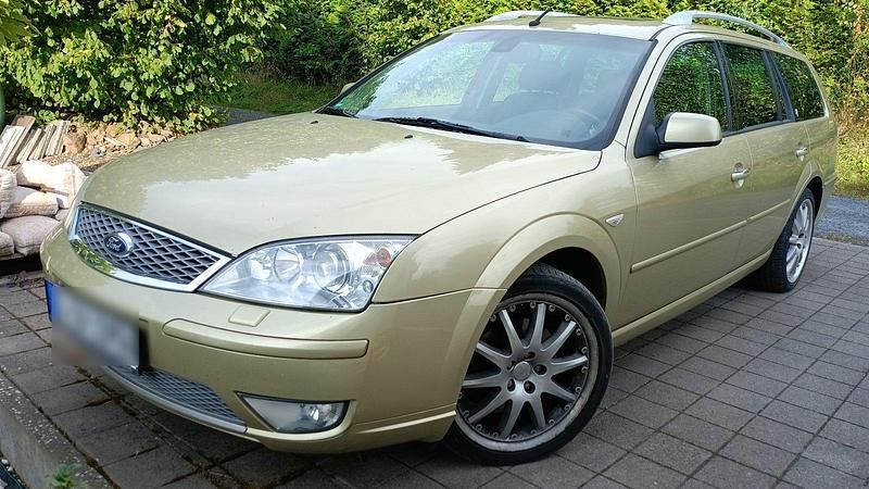 Gold Gebraucht 2006 Ford Mondeo Ghia Kombi | 1.599 € (Teuer) - Bild 1/4