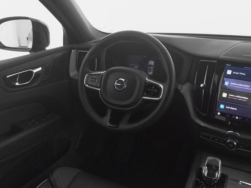 Gebraucht Volvo XC60 Plus 197 PS (144 kW) 2022 Schwarz SUV