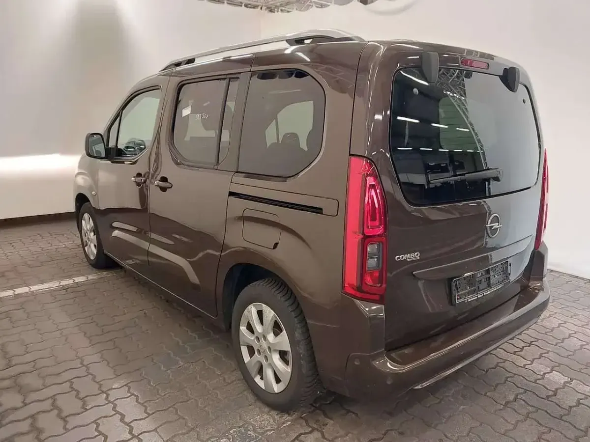 Gebraucht Opel Combo Innovation 110 PS (80 kW) 2019 Haselnuss braun Van / Kleinbus