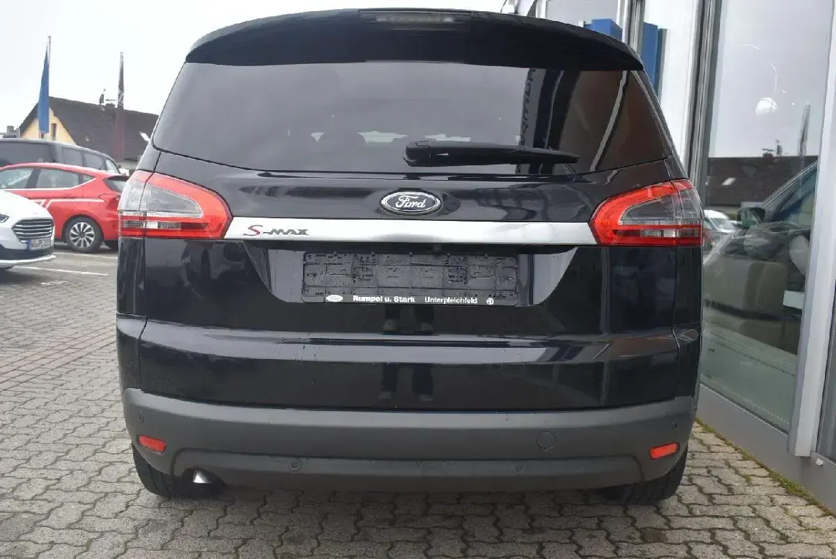 Gebraucht Ford S-MAX Titanium 163 PS (119 kW) 2012 Pantherschwarz metallic Van / Kleinbus