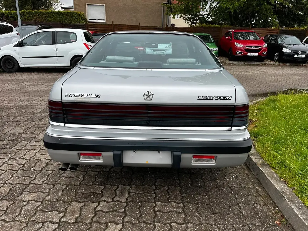Używany Chrysler Le Baron 148 KM (108 kW) 1988 Srebrny Coupe
