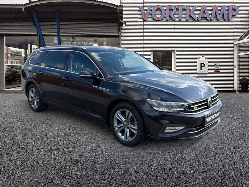 Gebraucht VW Passat Business 200 PS (147 kW) 2021 Deep black perleffekt (metallic) Kombi